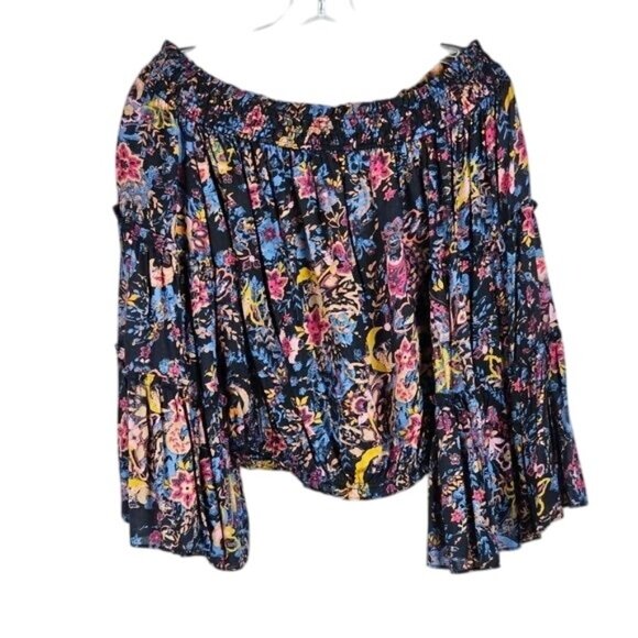 Free People Free Spirit Off the Shoulder Blouse XS Flare Sleeve Boho Festival - Picture 2 of 8